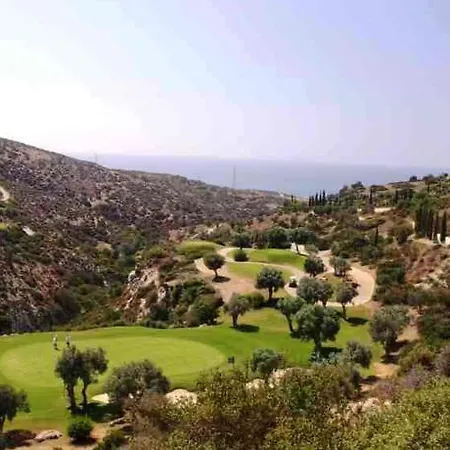 4 Bedroom Galinios With Large Private Pool, Aphrodite Hills Villa