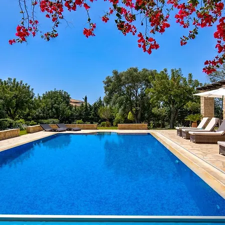 Villa 4 Bedroom Galinios With Large Private Pool, Aphrodite Hills