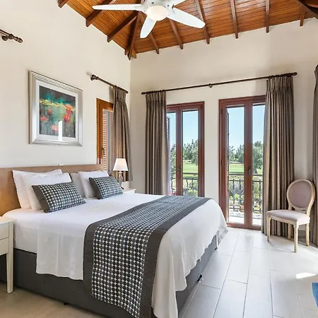 Villa 4 Bedroom Galinios With Large Private Pool, Aphrodite Hills Kouklia