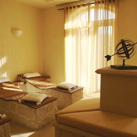 Villa 4 Bedroom Galinios With Large Private Pool, Aphrodite Hills *